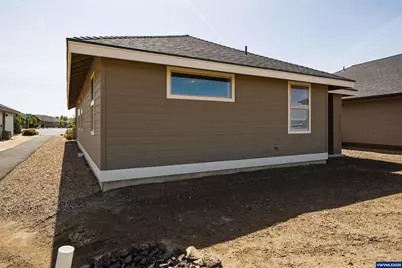 2633 NW Redwood Cir, Redmond, OR 97756 - Photo 4