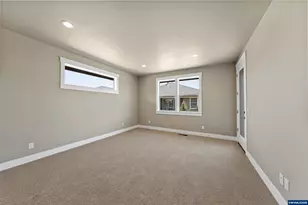 2622 NW Redwood Cir, Redmond, OR 97756 - Photo 22