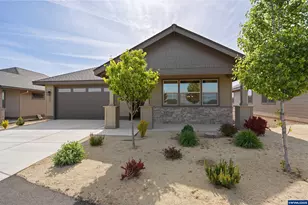 2528 NW Redwood Cir, Redmond, OR 97756 - Photo 1