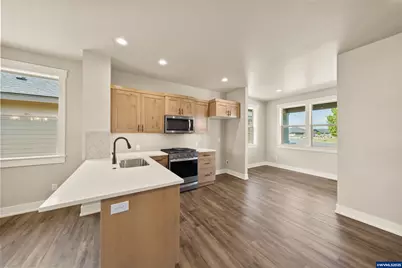 2528 NW Redwood Cir, Redmond, OR 97756 - Photo 14