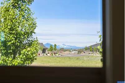 2528 NW Redwood Cir, Redmond, OR 97756 - Photo 18