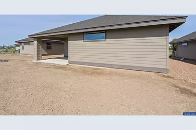 2528 NW Redwood Cir, Redmond, OR 97756 - Photo 4