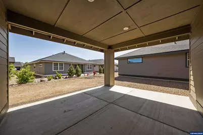 2628 NW Redwood Cir, Redmond, OR 97756 - Photo 8