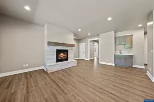 2771 NW 23rd Lp, Redmond, OR 97756 - Photo 14