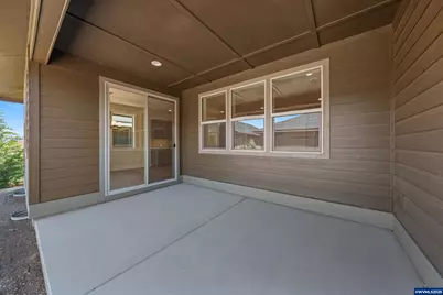 2695 NW 23rd Lp, Redmond, OR 97756 - Photo 8