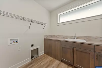 2695 NW 23rd Lp, Redmond, OR 97756 - Photo 36