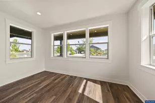 2366 NW Redwood Ave, Redmond, OR 97756 - Photo 18