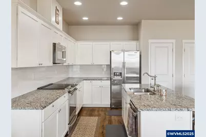 760 S 16th St, Philomath, OR 97370 - Photo 14