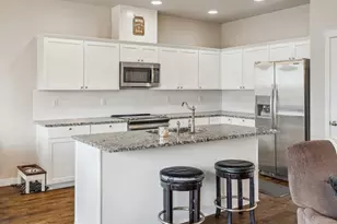 760 S 16th St, Philomath, OR 97370 - Photo 12