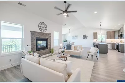 36953 Victory Dr, Lebanon, OR 97355 - Photo 4