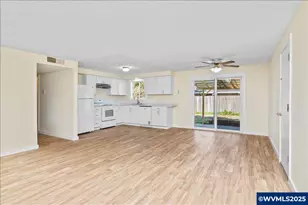 4655 Crown Ct NE, Salem, OR 97301 - Photo 4