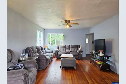 1129 1st Av, Sweet Home, OR 97386 - Photo 4