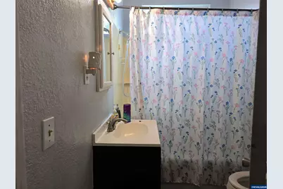 1129 1st Av, Sweet Home, OR 97386 - Photo 16