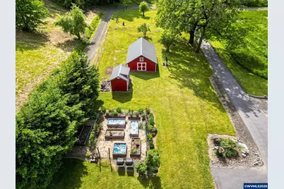 2030 Godsey Rd, Dallas, OR 97338 - Photo 8