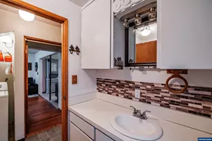 14350 Salt Creek Rd, Dallas, OR 97338 - Photo 26