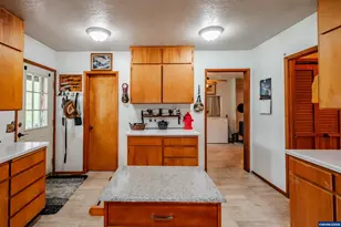 14350 Salt Creek Rd, Dallas, OR 97338 - Photo 8