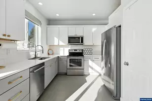 2259 Alex Ct, Salem, OR 97302 - Photo 16