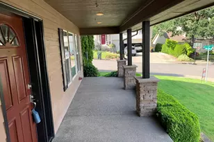 2038 W Park Ct NW, Salem, OR 97304 - Photo 4