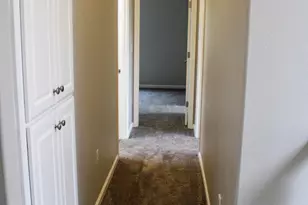 2038 W Park Ct NW, Salem, OR 97304 - Photo 16