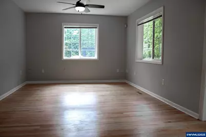 2038 West Park Ct NW, Salem, OR 97304 - Photo 8