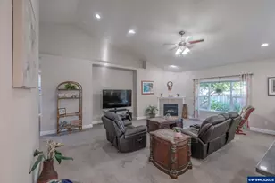 338 NW Foxglove St, Dallas, OR 97338 - Photo 8