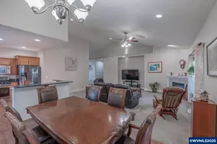 338 NW Foxglove St, Dallas, OR 97338 - Photo 18