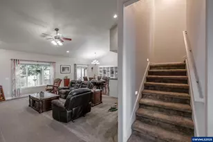 338 NW Foxglove St, Dallas, OR 97338 - Photo 6