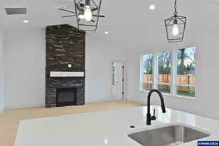 313 NE Clay St, Sublimity, OR 97385 - Photo 18