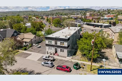 224 S Broad (A - W) St, Klamath Falls, OR 97601 - Photo 2