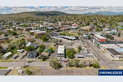 224 S Broad (A - W) St, Klamath Falls, OR 97601 - Photo 8