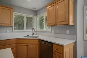 1842 Boulder Ridge Ct NW, Salem, OR 97304 - Photo 16