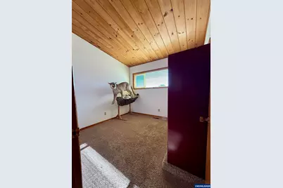 27999 Meridian Heights Lp, Sweet Home, OR 97386 - Photo 16