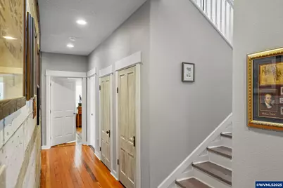 554 S Main St, Jefferson, OR 97352 - Photo 16