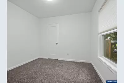 180 Eaton St, Lebanon, OR 97355 - Photo 24