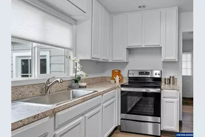 180 Eaton St, Lebanon, OR 97355 - Photo 14