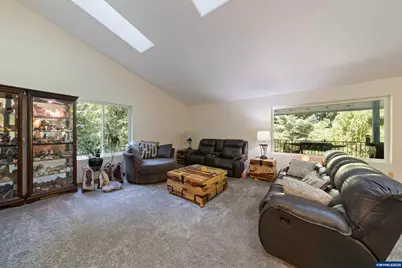 6100 Teal Creek Rd, Dallas, OR 97338 - Photo 4