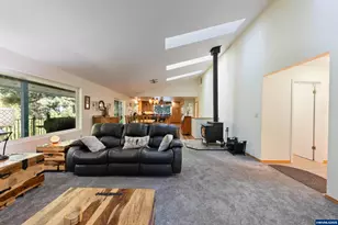 6100 Teal Creek Rd, Dallas, OR 97338 - Photo 6