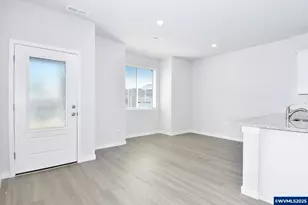 1185 Parkside Ave, Woodburn, OR 97071 - Photo 4