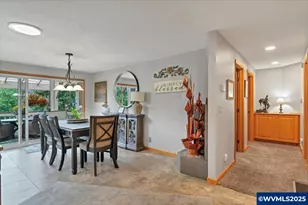 9076 Daleview Rd SE, Salem, OR 97317 - Photo 8