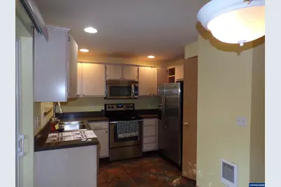 4792 Lancaster #127 Dr NE, Salem, OR 97305 - Photo 8