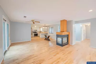 446 44th Av, Salem, OR 97317 - Photo 2