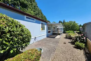 2410 Lancaster Dr SE, Salem, OR 97317 - Photo 40