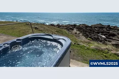 1113 N Highway 101 (#44), Depoe Bay, OR 97341 - Photo 24