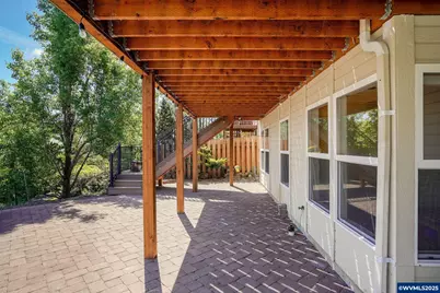 80 Sweden Cir, Silverton, OR 97381 - Photo 20