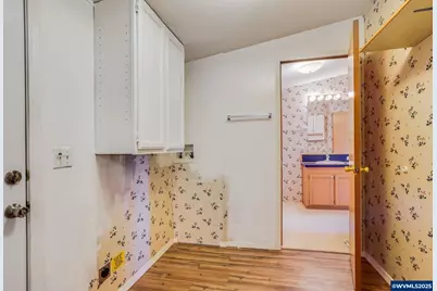 1630 Wallace #18 Rd NW, Salem, OR 97304 - Photo 30