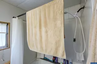 38129 Weirich Dr, Lebanon, OR 97355 - Photo 22