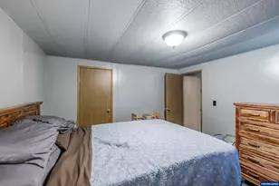 38129 Weirich Dr, Lebanon, OR 97355 - Photo 20