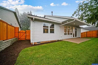 6699 Naomi Danielle St SE, Salem, OR 97306 - Photo 48