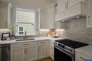 6699 Naomi Danielle St SE, Salem, OR 97306 - Photo 26