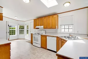 1401 W Ellendale Ave, Dallas, OR 97338 - Photo 14